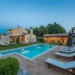 Lipa Villa