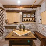 Lipa Villa *