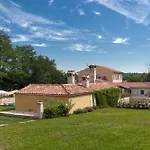 Lipa Villa Krnica