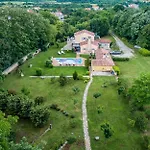 Lipa Villa