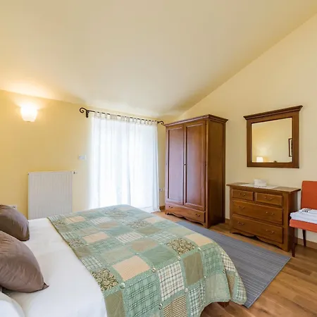 Lipa Villa